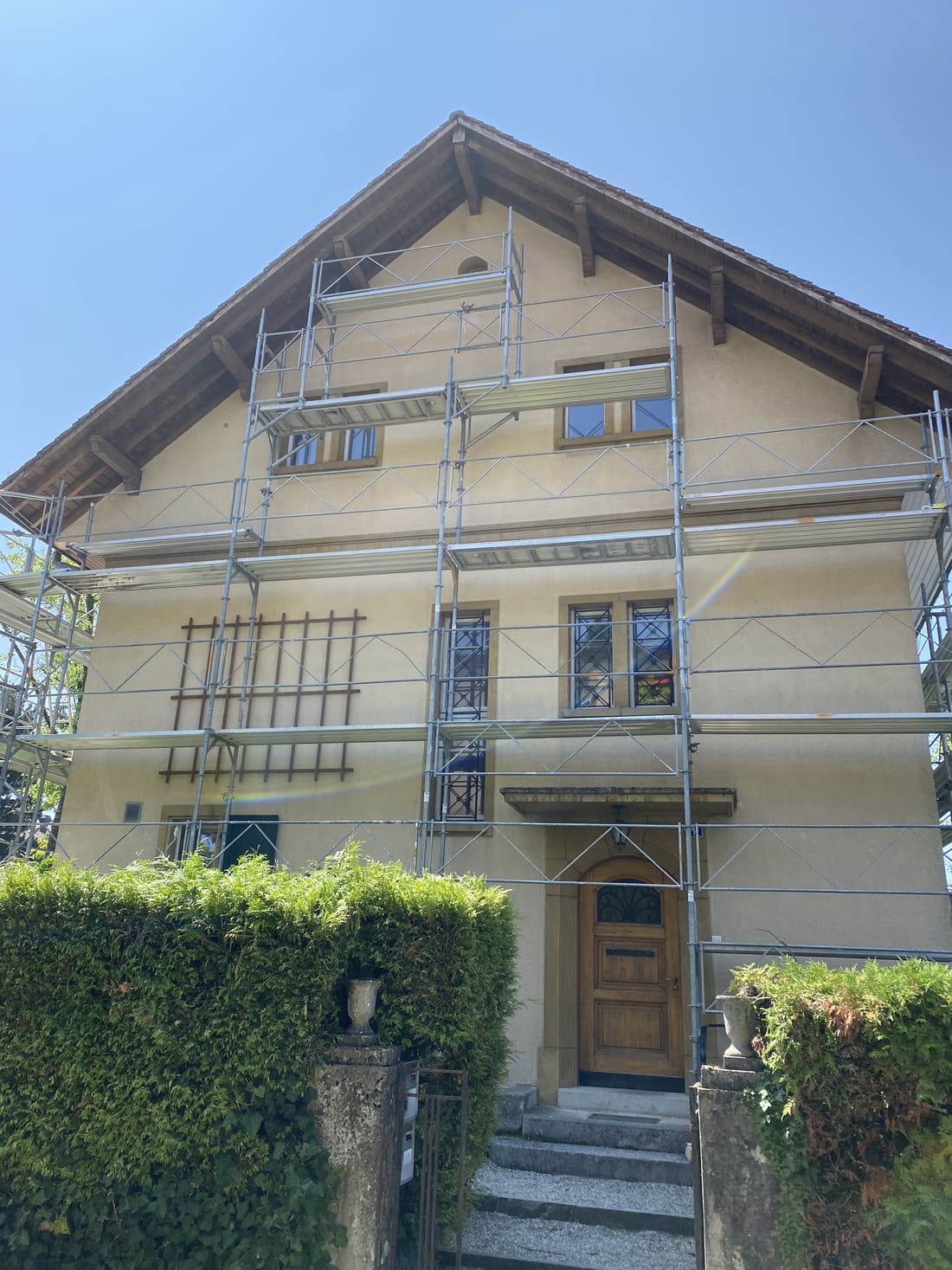Avant — Façade crépi, maison de caractère